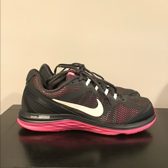 Size 7.5 - Nike Dual Fusion Run 3 Black - 653594-009 - Picture 5 of 10